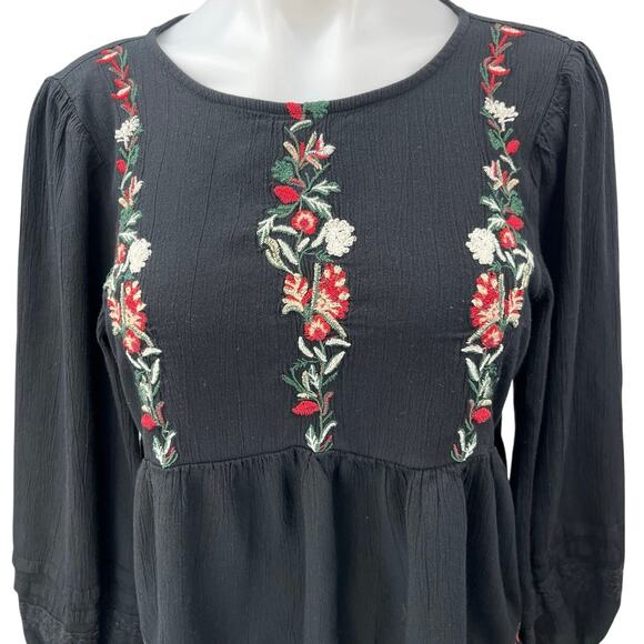 American Eagle Black Floral Embroidered Long Sleeve Cutout Peplum Blouse Top M - Picture 3 of 5